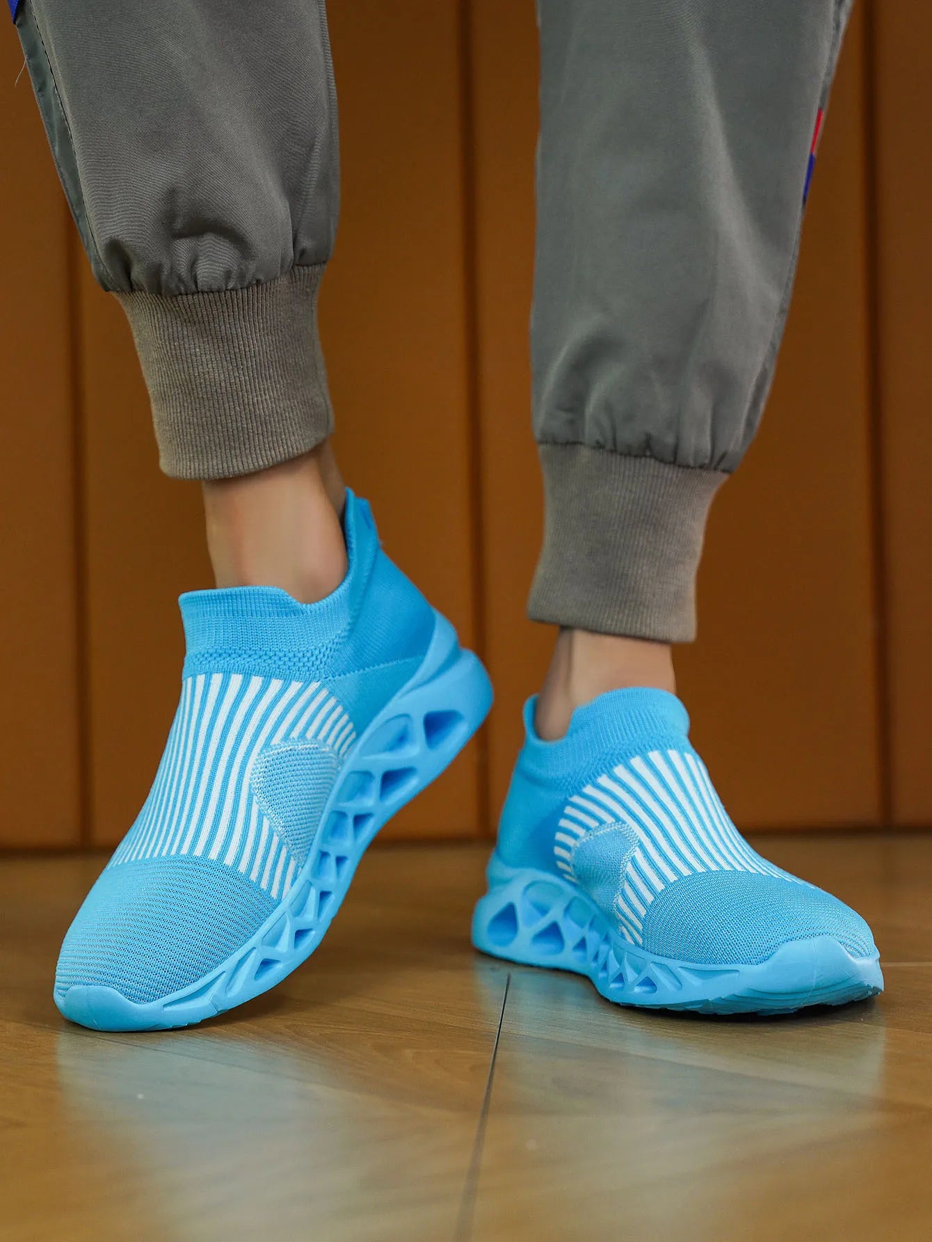 Unisex White Flywoven Sock Sneakers Size 36-48 Couple Casual Shoes for Men Fashion Trend Breathable Spring Summer Autumn Winter