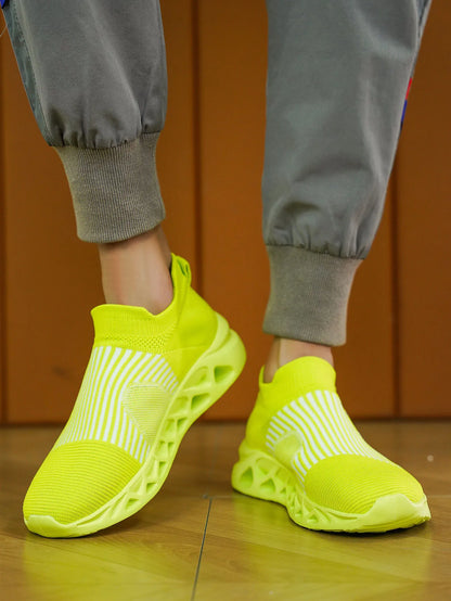 Unisex White Flywoven Sock Sneakers Size 36-48 Couple Casual Shoes for Men Fashion Trend Breathable Spring Summer Autumn Winter