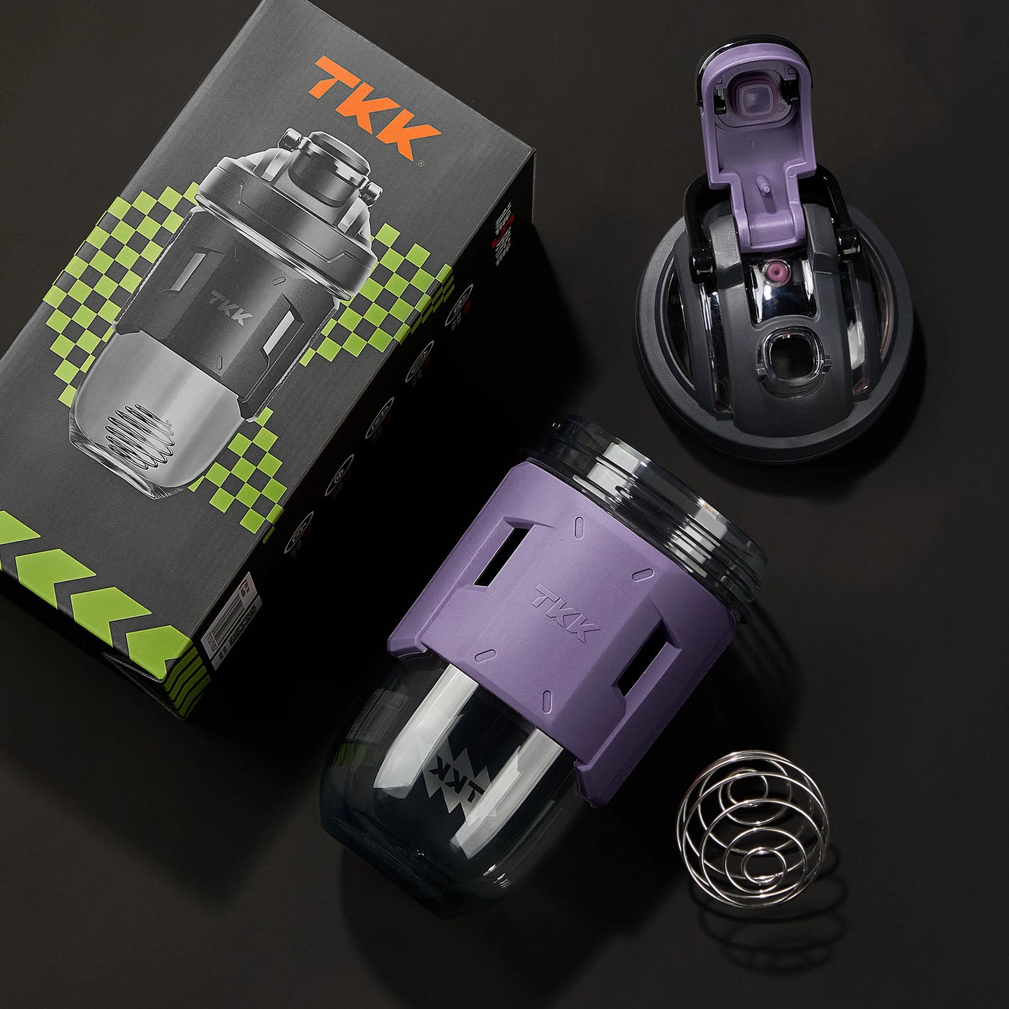 Tritan Gym 700ml Shaker Bottle Workout Water/Shake Bottle for Adults Safe Material for Hiking Travel