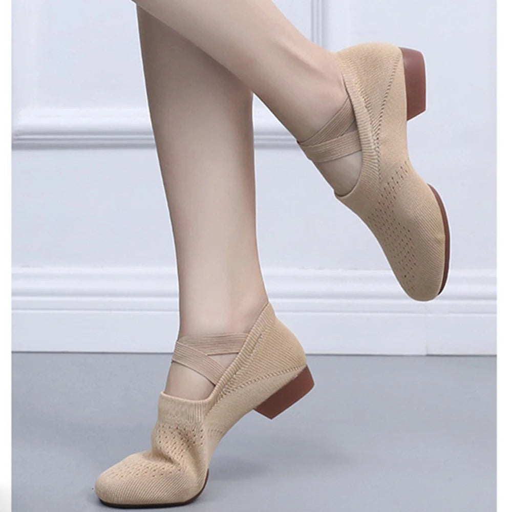 Women's Breathable Ballet Dance Shoes  Soft Soles Comfortable Cheerleading Dancing Shoes